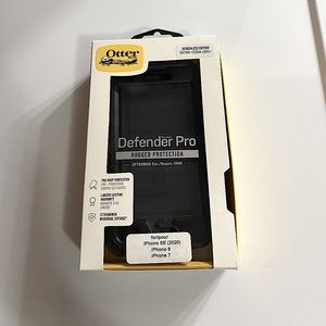 iPhone SE 2020/iPhone 8/7 Defender Series Pro Case